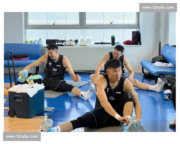 奥莫特训练服现身引猜想 七成球迷盼首钢换援 奥莫特训练服现身引猜想 七成球迷盼首钢换援