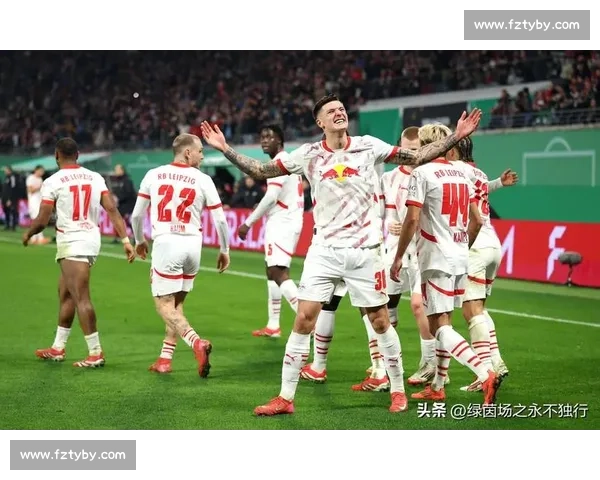 哈维 - 西蒙斯铁心离队!莱比锡标价 7000 万欧待售